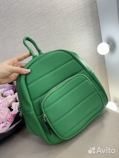 Рюкзак женский зеленый