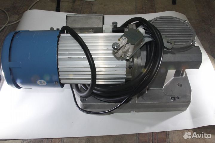Запчасти ZLP 630 фасадные люльки