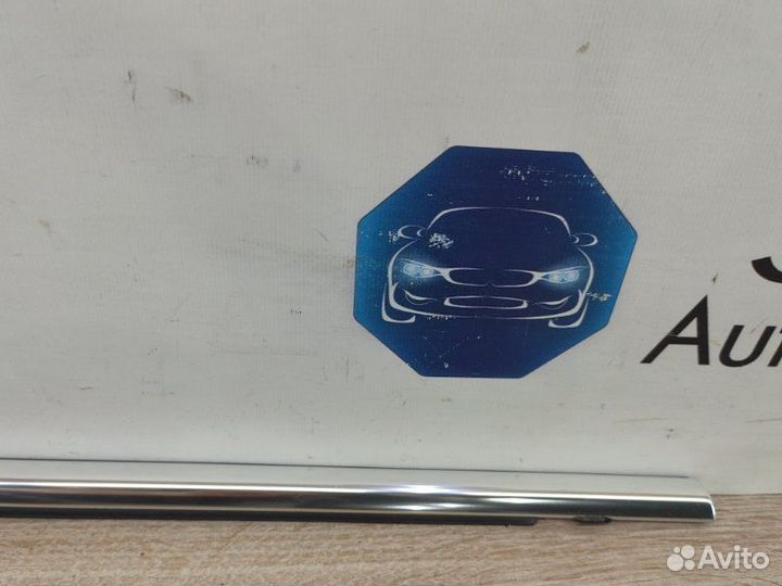 Молдинг двери передний правый Bmw X5 E70 N62B48