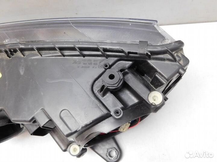 Фара правая Skoda Octavia