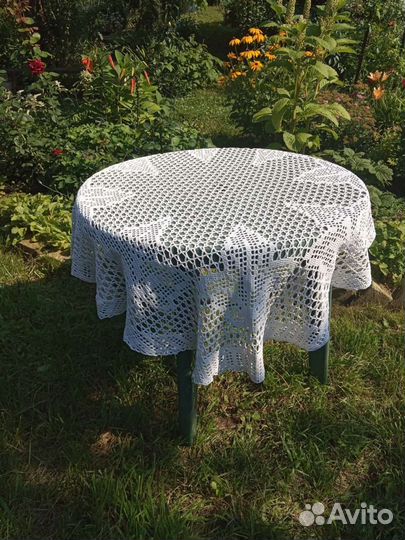 Вязаная скатерть крючком