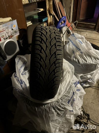 Matador MPS 500 Sibir Ice Van 215/65 R16