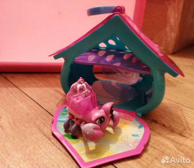 Крабик в домике