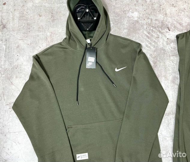 Спортивные костюмы Nike