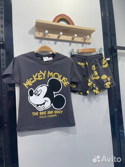 Костюмчик zara для мальчика 92 - 116