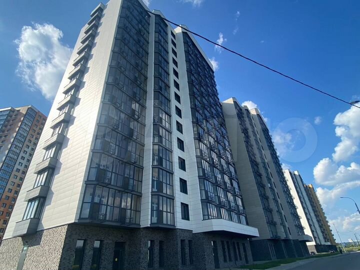 2-к. квартира, 61,8 м², 5/14 эт.