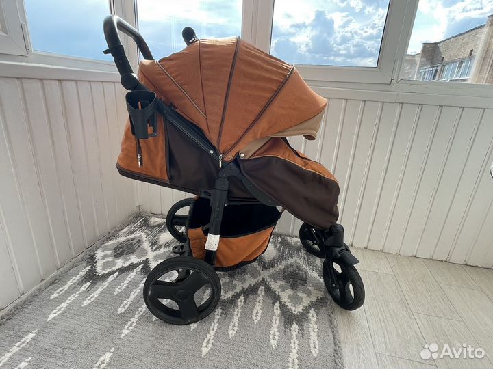 Прогулочная коляска