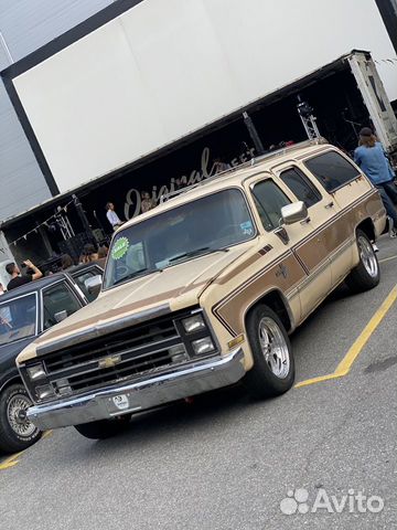 Chevrolet Suburban 5.7 AT, 1985, 111 111 км с пробегом, цена 2250000 руб.