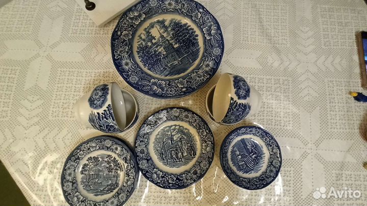 Тарелки Staffordshire Liberty Blue. Антиквариат