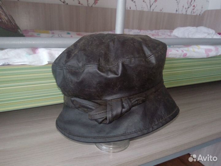 Шляпы женская