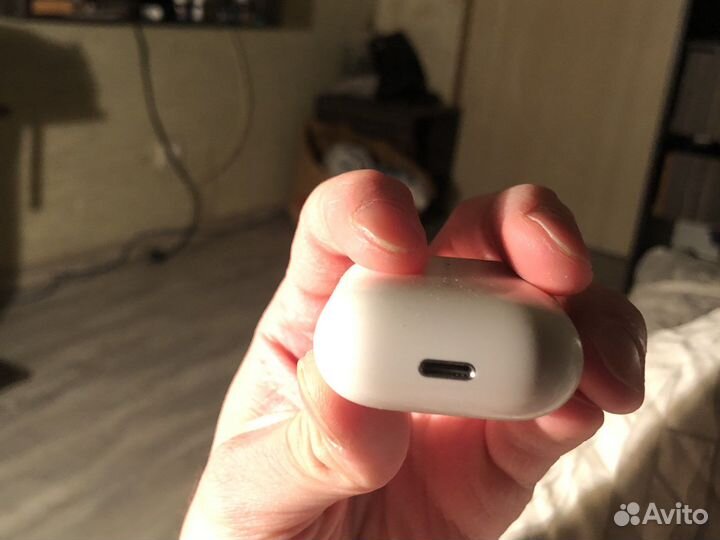 Airpods 2 беспроводная зарядка оригинал