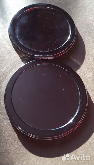 Карманное зеркальце