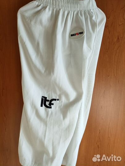 Форма для занятий Тхэквондо (До Бок)