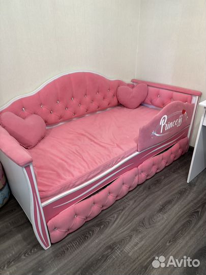 Диван кровать бу