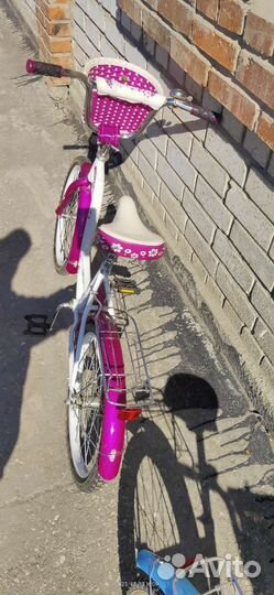 Ведосипед детский для девочки с корзиной