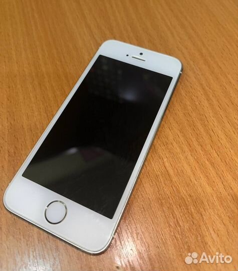 iPhone 5S, 16 ГБ