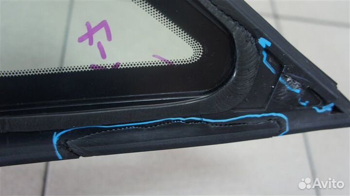 Стекло Mazda CX-7