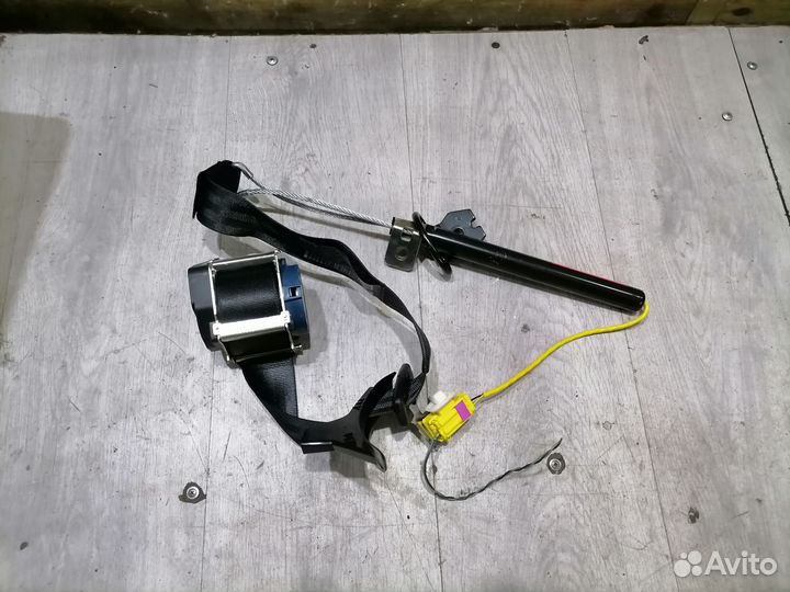 Ремень безопасности задний левый VW Passat B7