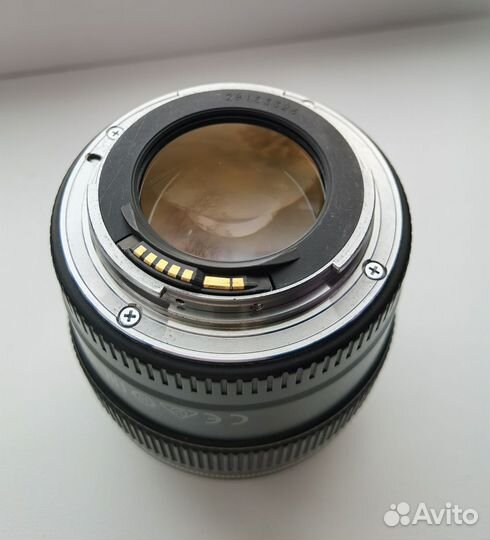 Объектив Canon EF 85mm f 1.8 usm