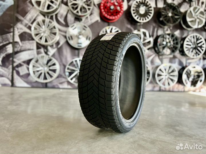 Michelin X-Ice Snow 275/35 R21 103H