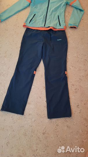 Костюм спортивный reebok S (40-42 )