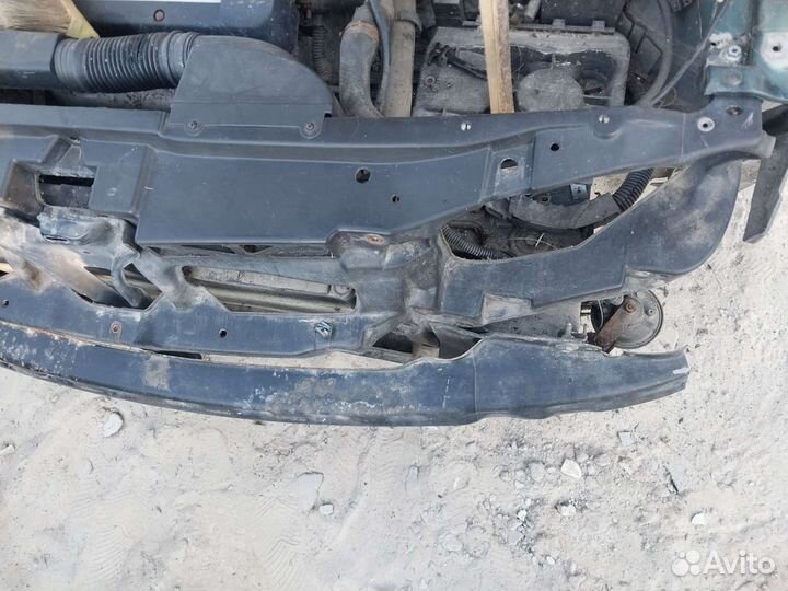 Передняя панель Volkswagen Golf 4 телевизор