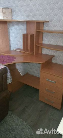 Компьютерный стол