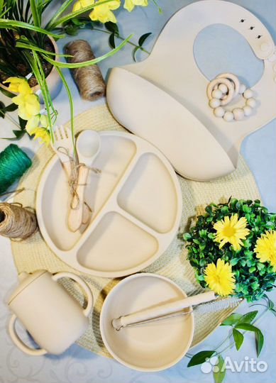 Детская посуда из силикона. Тарелка. Поильник