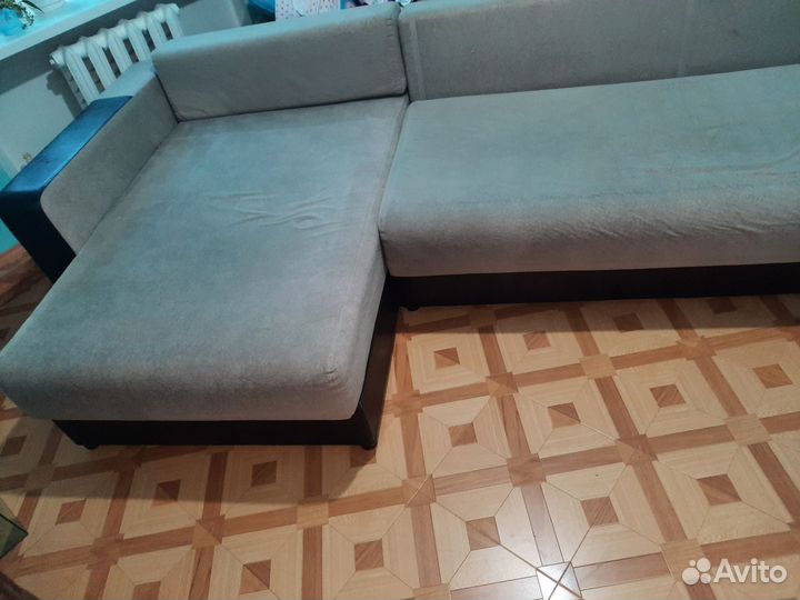 Угловой диван