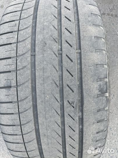 Goodyear 4x4 UG Ice Navi 275/55 R19 и 295/50 R19