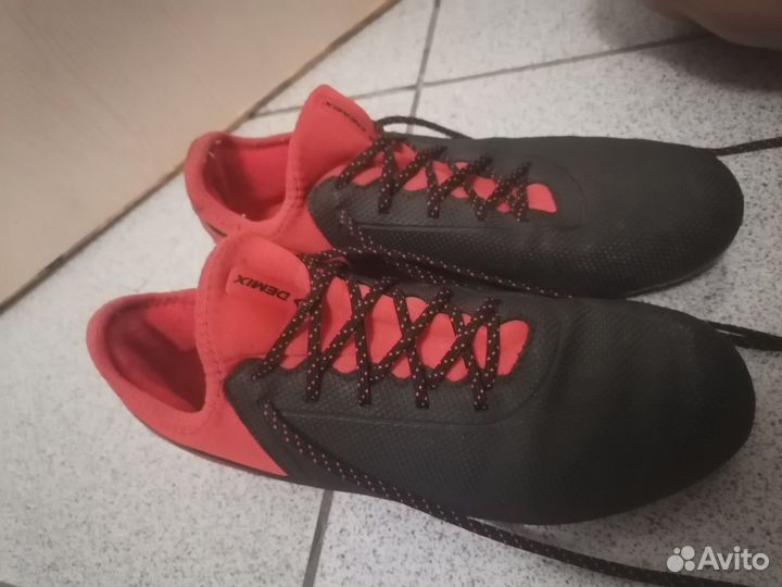 Продам футбольные бутсы 38 размер