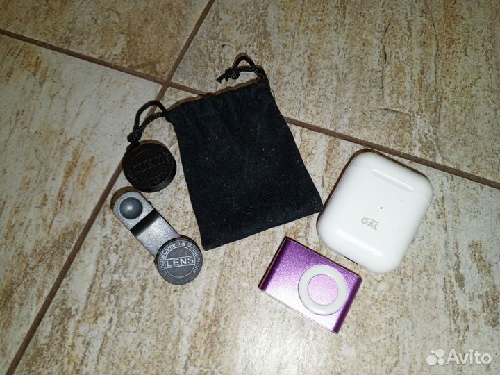 Плеер с наушниками