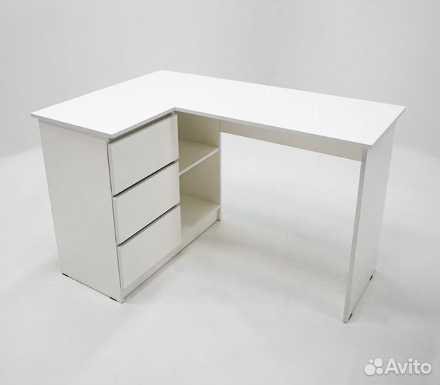 Стол угловой Охта 16/2 белый