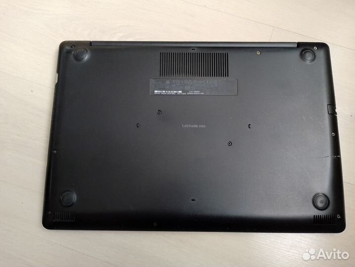 Ноутбук Dell Latitude i3 7130U