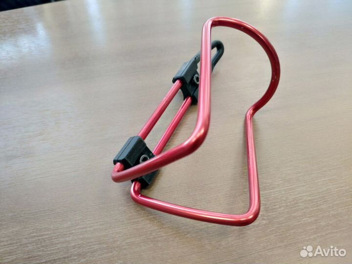 Держат. телефона, флягодерж, фара, каретка, крыло