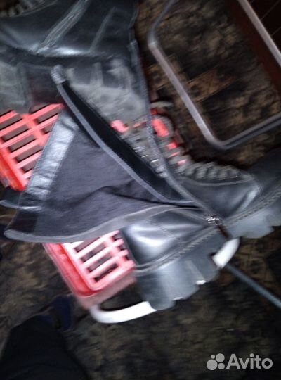 Демисезонные высокие,утепленные ботинки на девочку