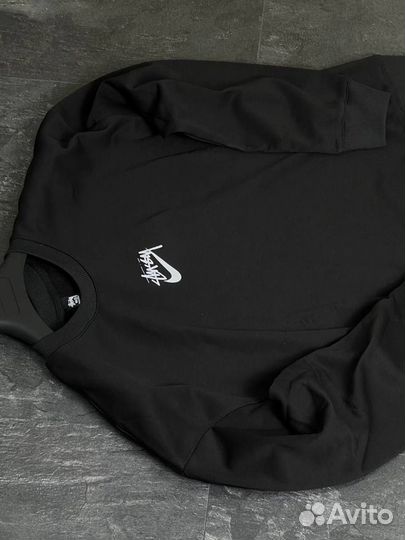 Свитшот Nike Stussy