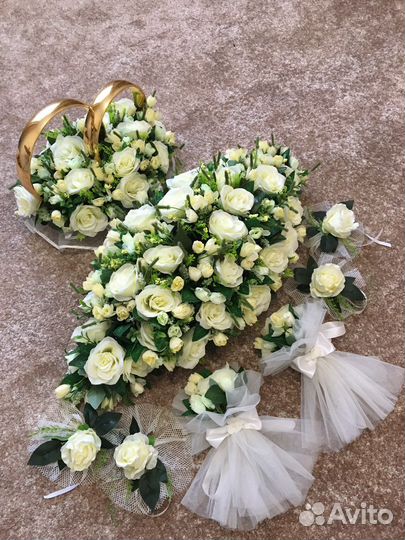 Свадебные украшения на машину