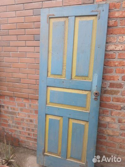 Дверь деревянная бу