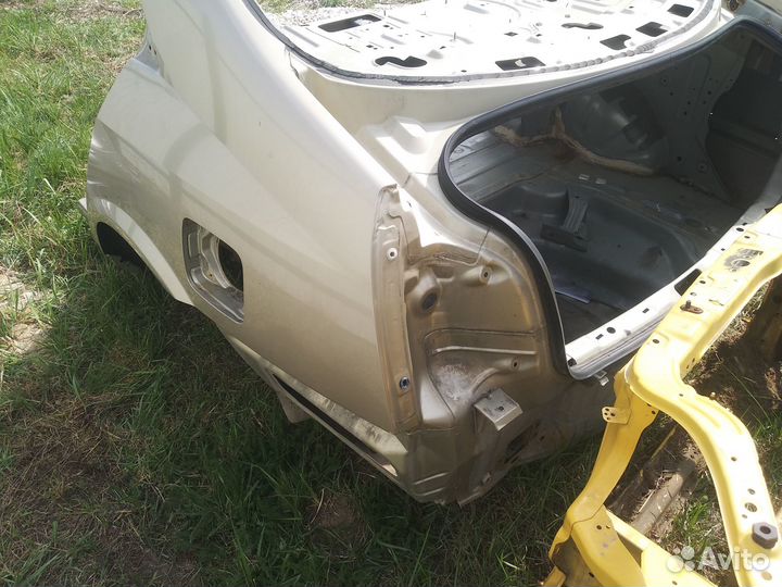 Задняя часть Ниссан Премьера Р12