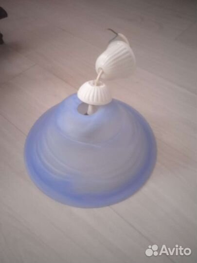 Продам люстру, светильник, бра, плафоны