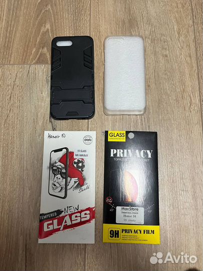 Чехлы и защитные пленки на Honor 10