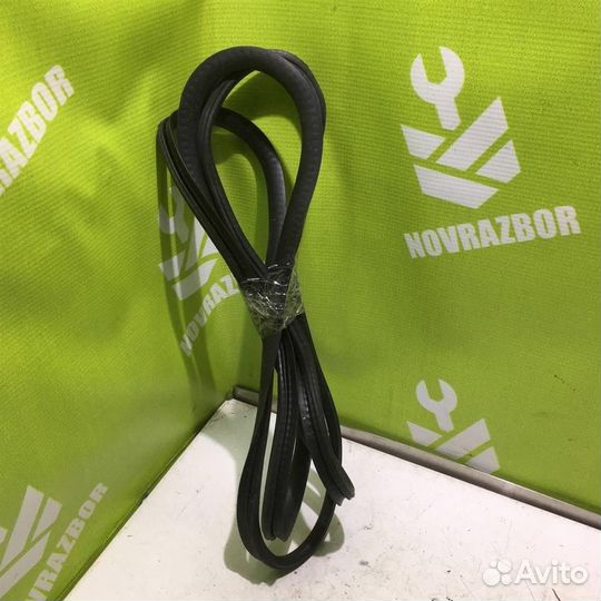 Уплотнитель Форд Торнео Коннект