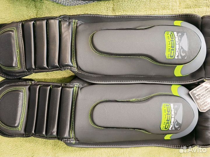 Защита голени, шингарды BAD BOY PRO MMA