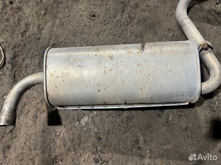 Задний глушитель Suzuki Jimny