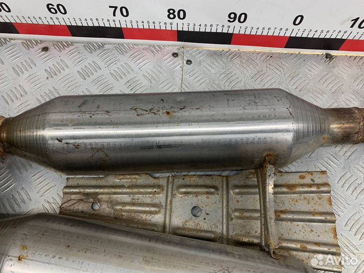 Б/У резонатор глушителя (выхлопная система) Lexus
