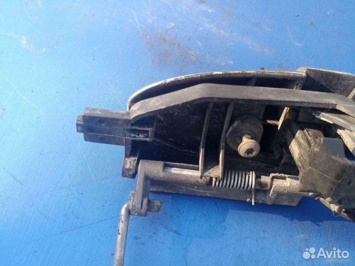 Ручка двери задняя правая Ford Focus 1