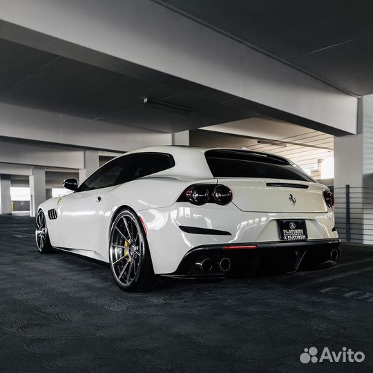 Кованые диски R20 5x130 на Porsche Panamera