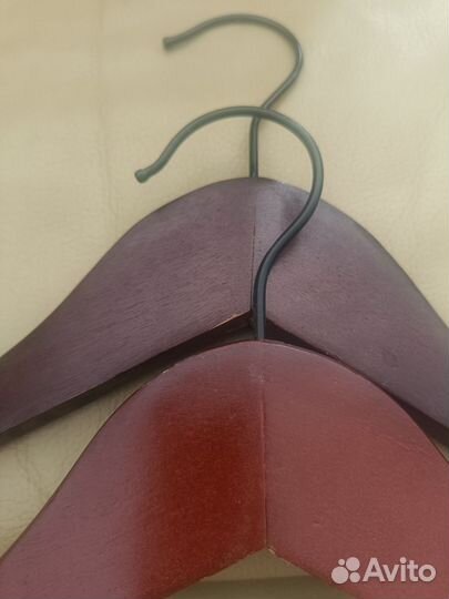 Деревянные плечики