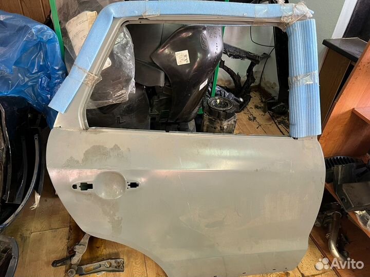 Дверь задняя правая hyundai Santa FE